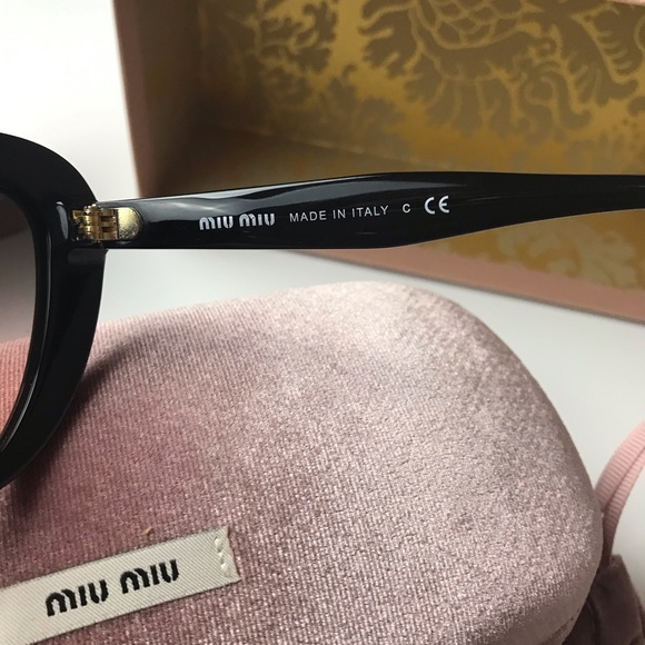 ❌SOLD❌MIU MIU Cat Eye Sunglasses - Picture 5 of 8